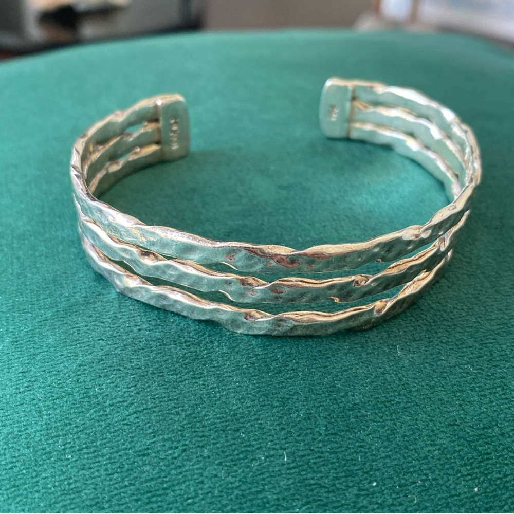 Vintage Mexico Sterling Silver 925 Bracelet .27 Grams.